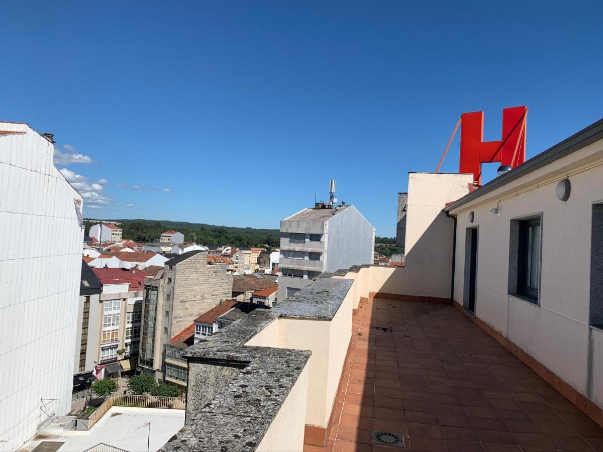 Aparthotel Arenteiro Carballino Exterior photo